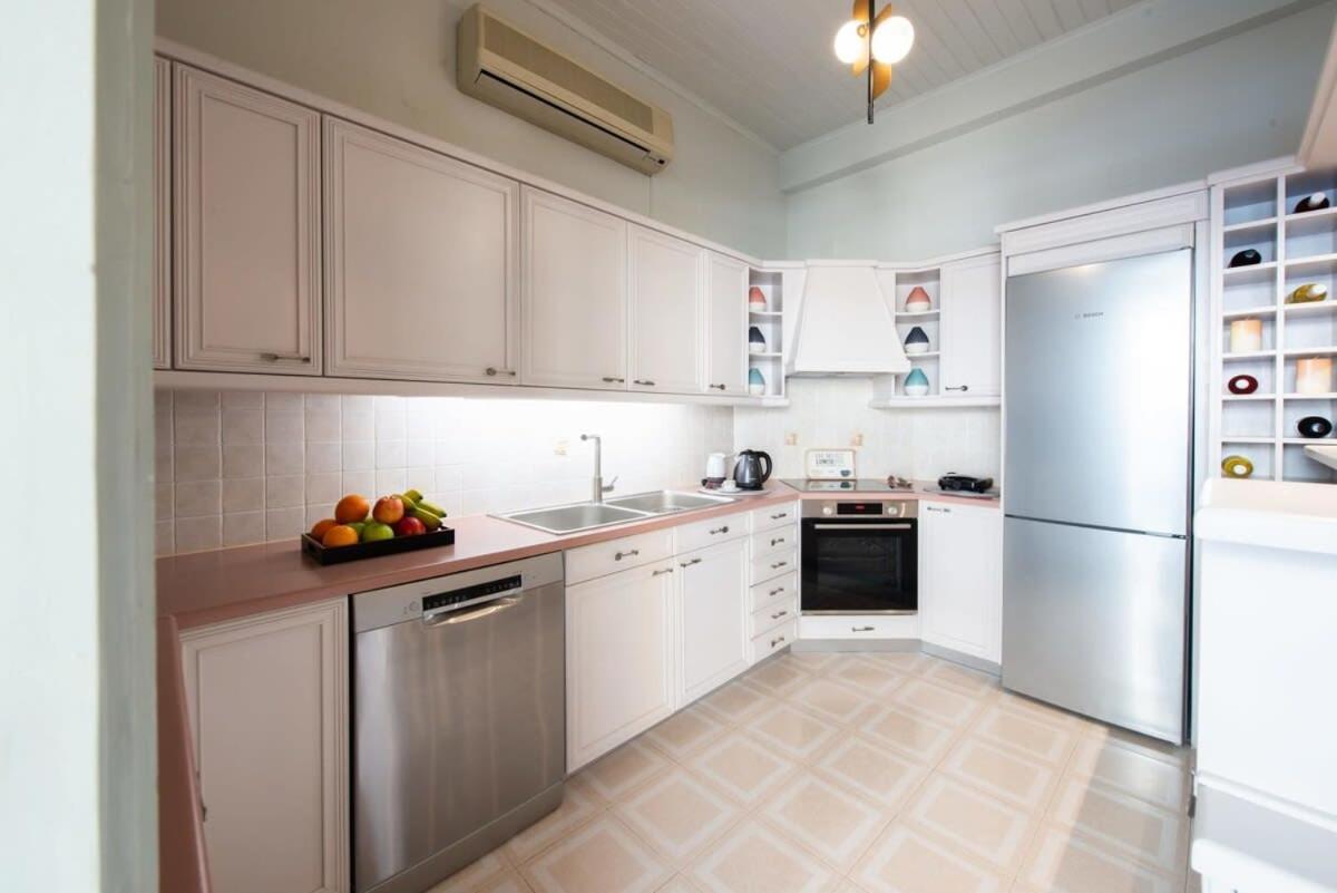 Dolce Favola Nomad Casa - Kalamata'S City Getaway Exterior photo